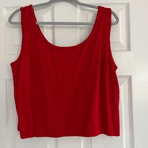 St. John Boxy Red Knit Tank Top Women’s Size Large.
